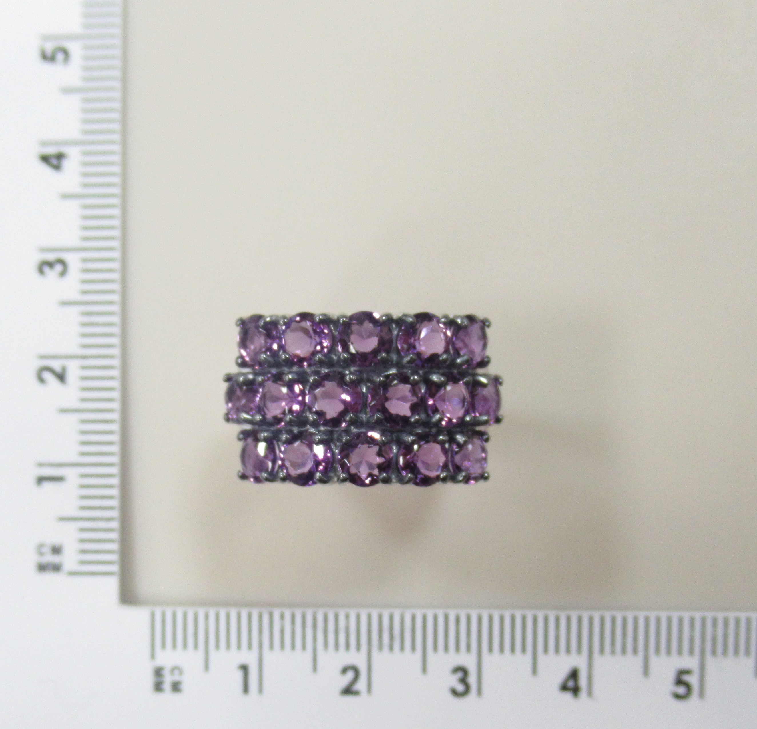 Серебряное кольцо с аметистами